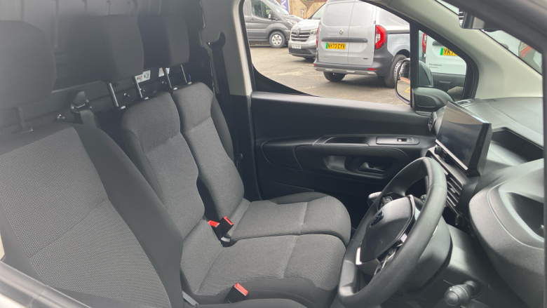 Peugeot Partner Standard Diesel 1.5 BlueHDi 100 Asphalt Van